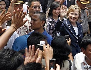 hillary clinton asia countries tour indonesia 190209 02