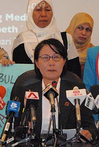 elizabeth wong press conference on her offer of resignation from selangor exco post 170209 08