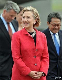 hillary clinton asia countries tour indonesia 190209 04