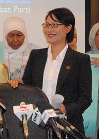 elizabeth wong press conference on her offer of resignation from selangor exco post 170209 10