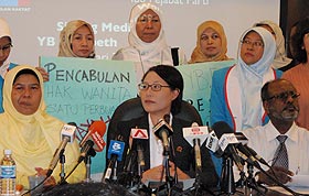 elizabeth wong press conference on her offer of resignation from selangor exco post 170209 09