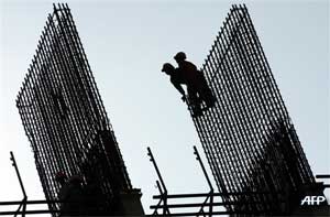 construction workers 250209 01