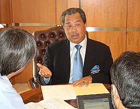 muhyiddin yassin interview 100309 02