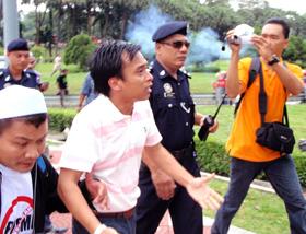anti ppsmi rally 070209 arrest