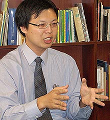 chua tee yong interview 110309 05