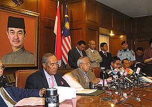 umno disciplinary committee police and board pwtc 170309 01