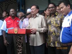 pkr announce bukit selambau candidate manikumar 200309 announce.jpg