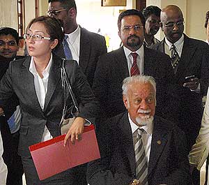 karpal singh charged under seditious act 170309 03