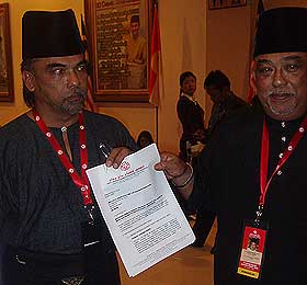umno 2009 agm shaziman sweet offerings and kadar shah letter on ali rutam and khairy 260309 02