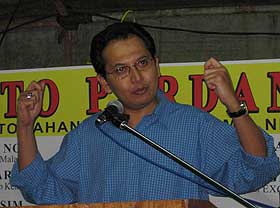 bukit gantang by election umno ezam ceramah 300309 02