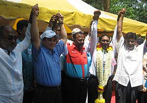 bukit selambau nomination day pkr candidate and crowd 290309 04