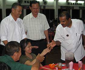 bukit selambau by election chua soi lek mca s ganesan dinner event 300309 01