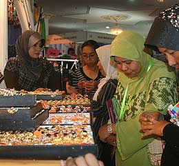 umno 2009 agm vendors 260309 03