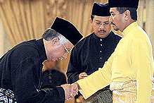 najib installed as sixth malaysia prime minister 030409 03