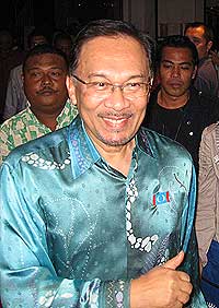 bukit selambau by election anwar dinner function 040409 05