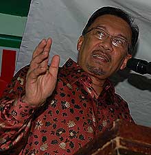 bukit gantang by election anwar ceramah 030409 05