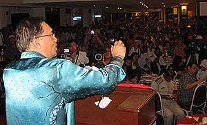 bukit selambau by election anwar dinner function 040409 03