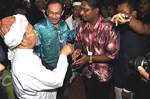bukit selambau pas pkr anwar nik aziz ceramah 040409 18