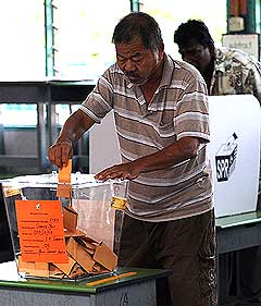 bukit gantang election day afp photos 070409 01