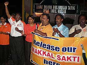 isa hindraf realease candle light vigil 060409 06