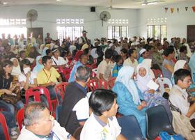 gantang by election 050409 anwar and nizar dialogue with voters 02