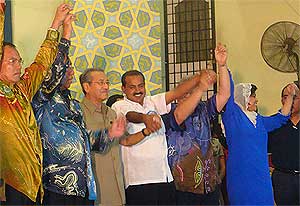 bukit selambau mahathir campaign visit 060409 01