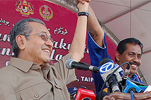 mahathir in bukit gantang by election ceramah 060409 version 2