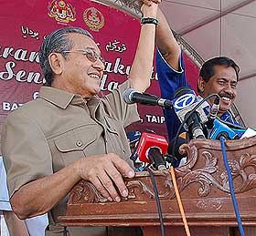 bukit gantang by election mahathir ceramah and luncheon 060409 03