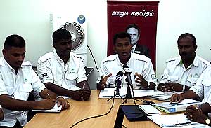 penang mic youth chief m suresh pc 100409 02