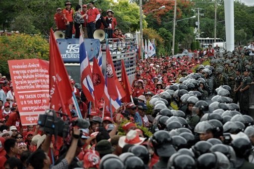 Thai protesters storm Asean summit in Pattaya, Thailand