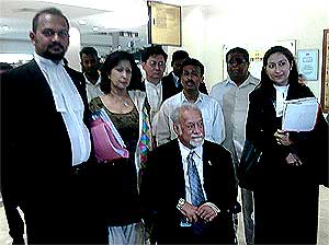 karpal singh and family at court for sedition case 220409