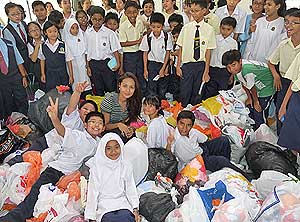 maya karin enviromental campaign 200409 01