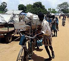 sri lanka civilian caught in violence 280409 01