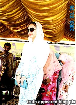 truth appeared pix manohara odelia pinot indonesia model with time stamps 230409 03