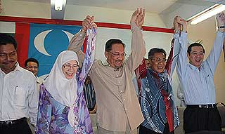 anwar ibrahim dr mansor othman pkr candidate for penanti state seat by election 280409 01
