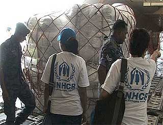 sri lanka civilian caught in deadly conflict zones 290409 05