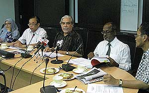 pakatan pc on spr ban pondok panas 280409 leaders