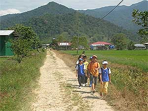 the antidote article sarawak native logging school children 280409 07