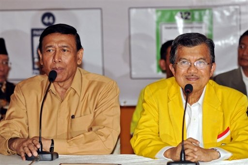 Golkar party leader Jusuf Kalla and ex-military chief Wiranto