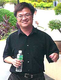 wong chin huat released from police custody 080509 05