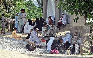 civilian fee pakistan northern conflict zones 110509 05