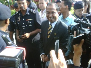 zambry arrived suk perak 130509