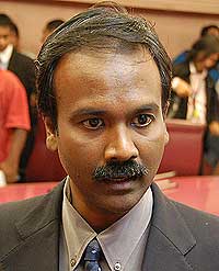 sivakumar and zambry at perak state assembly 130509 01