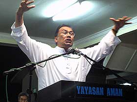 anwar ibrahim ceramah in penang 110509 01