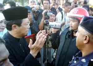 nizar return to suk 110509 01