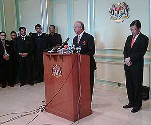 najib pc on nizar jamaluddin perak court case results 110509 01