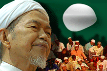 nik aziz and pas