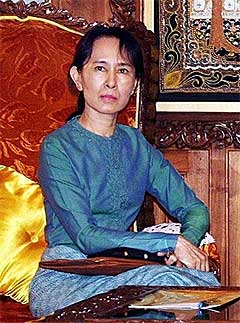 aung san suu kyi burma myanmar prison 140509 01