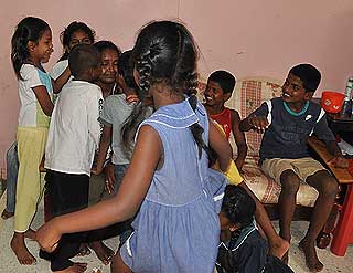 n parameswari and her 13 children story 130509 02