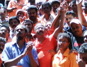 uthayakumar batu cave hair offering 170509 08